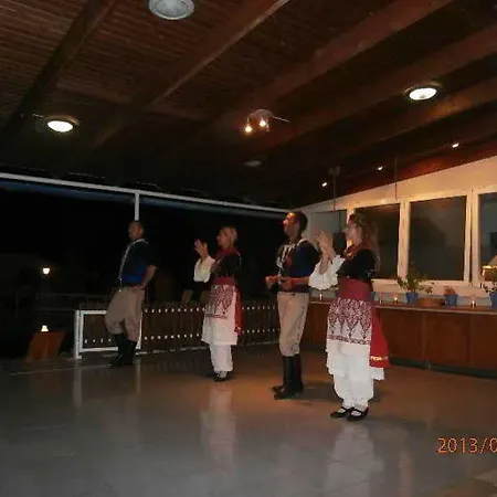 Aslanis Village *